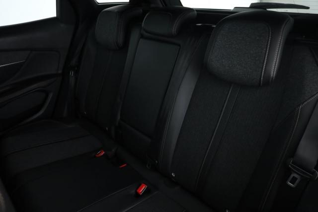 Peugeot 3008 image 6