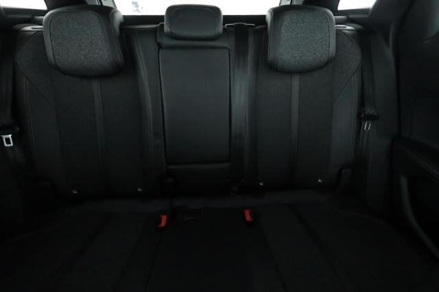 Peugeot 3008 image 2