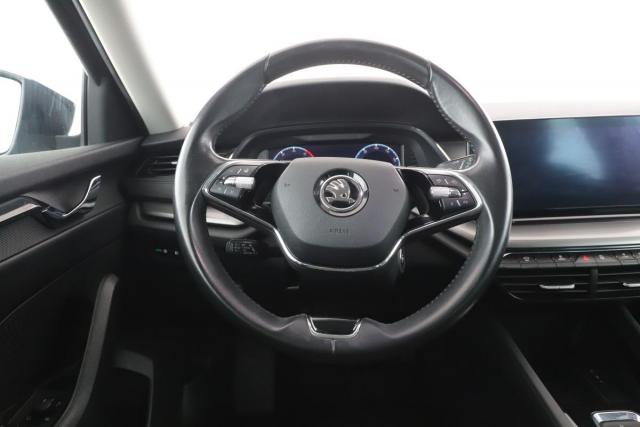 Skoda Octavia image 9