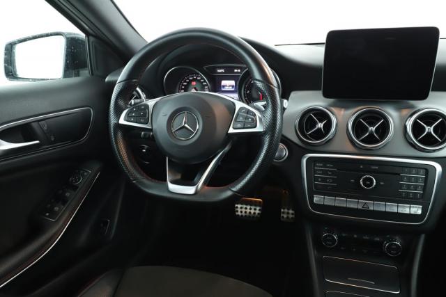 Mercedes Benz Gla image 4