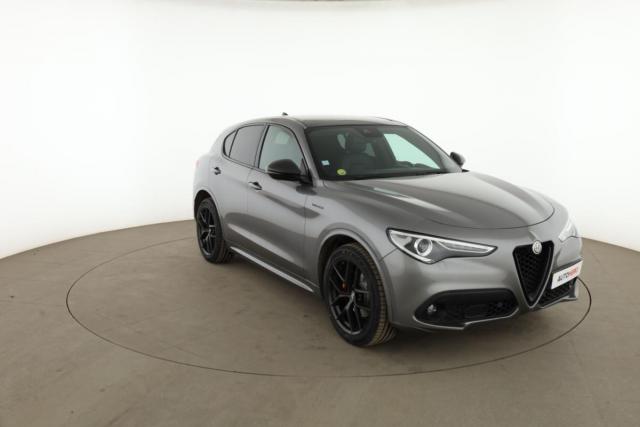 Alfa Romeo Stelvio image 4