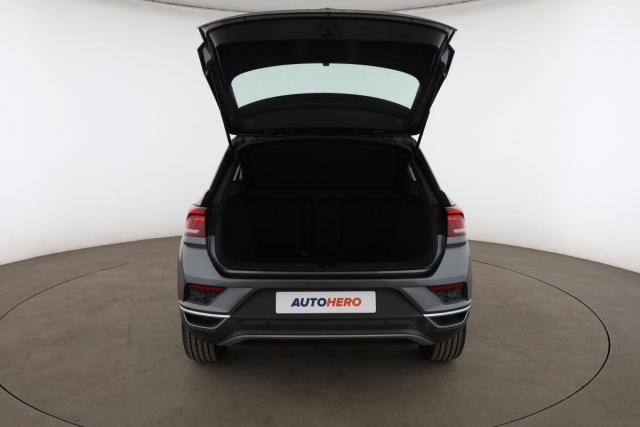 Volkswagen T-Roc image 8