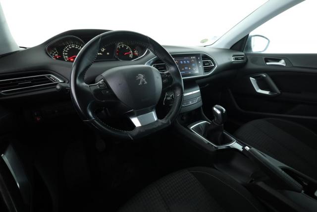 Peugeot 308 image 3