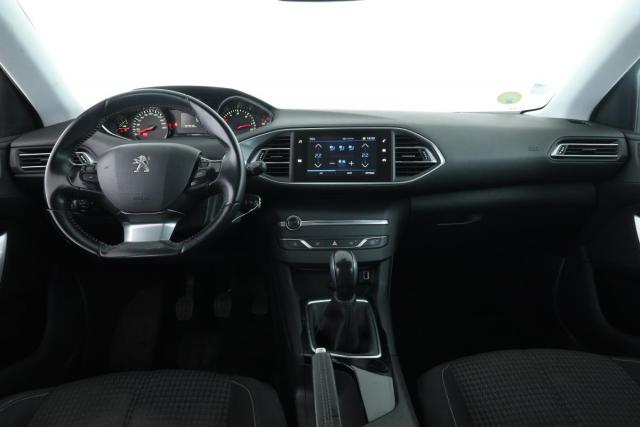 Peugeot 308 image 9
