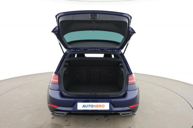 Volkswagen Golf image 6