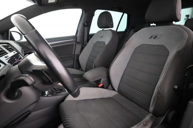 Volkswagen Golf image 9