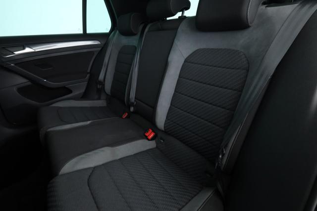 Volkswagen Golf image 7