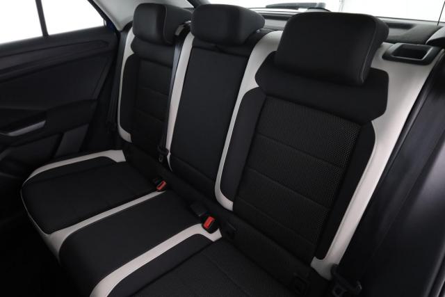 Volkswagen T-Roc image 5