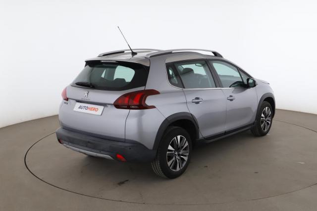 Peugeot 2008 image 9