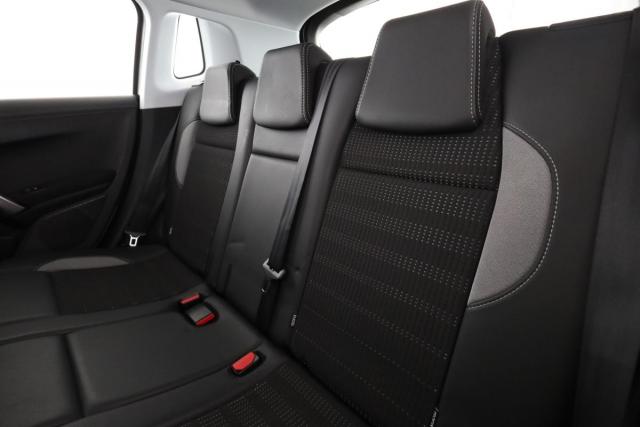 Peugeot 2008 image 8