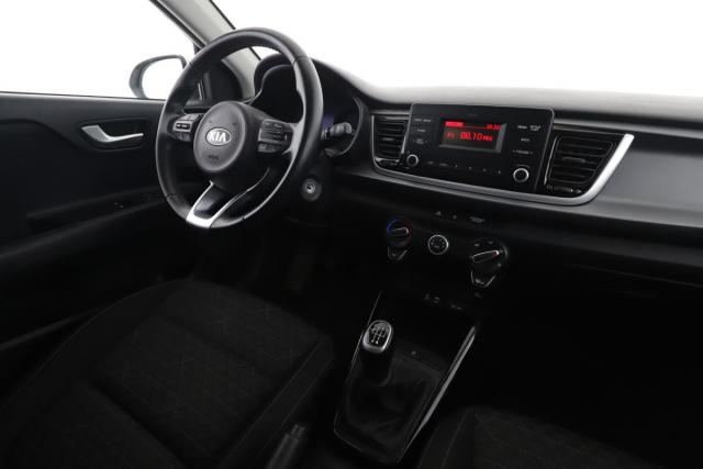 Kia Rio image 1