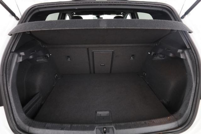 Volkswagen Golf image 2