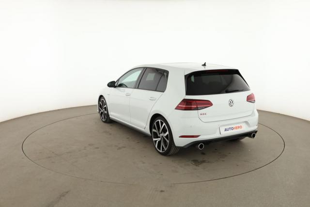 Volkswagen Golf image 4