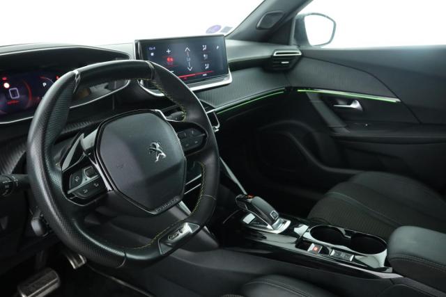 Peugeot 2008 image 6