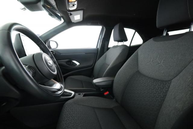 Toyota Yaris Cross image 8