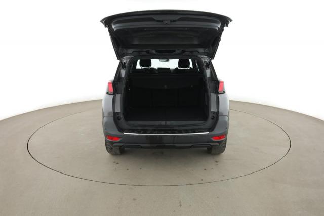 Peugeot 5008 image 4