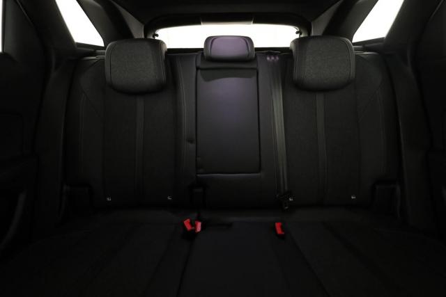 Peugeot 3008 image 8