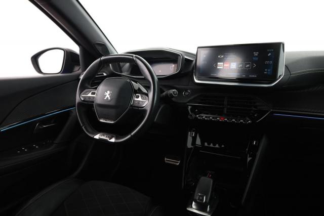 Peugeot 2008 image 8