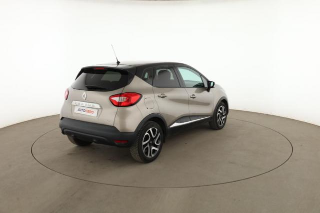 Renault Captur image 8