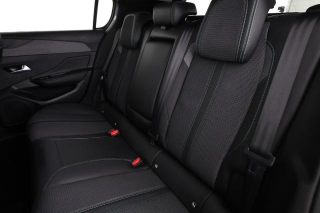 Peugeot 308 image 8