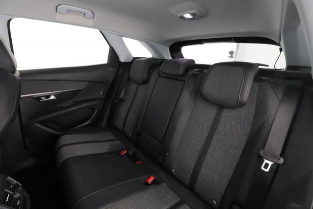 Peugeot 3008 image 6