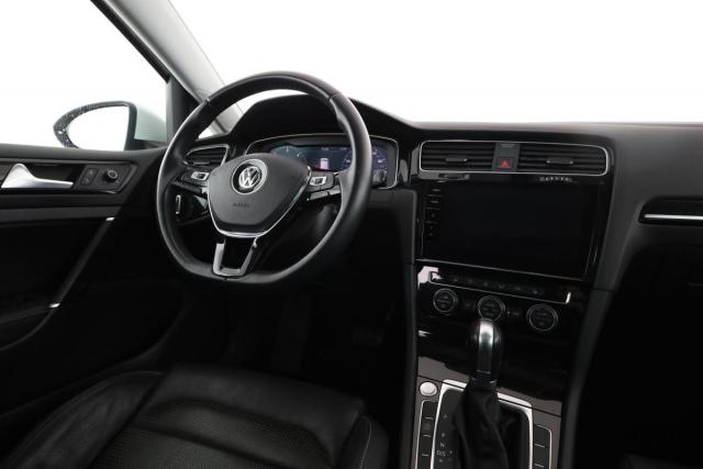 Volkswagen Golf image 6