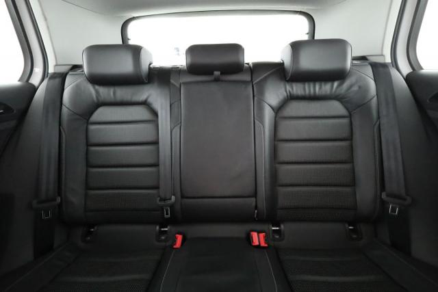 Volkswagen Golf image 4