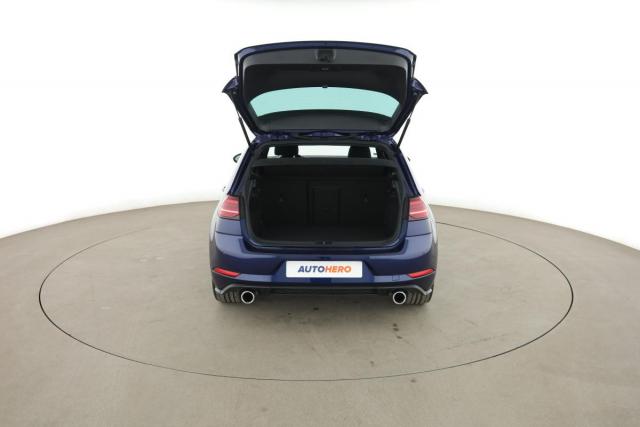 Volkswagen Golf image 6