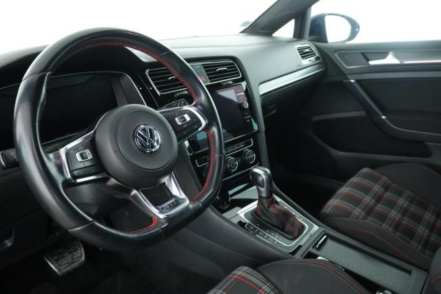 Volkswagen Golf image 7