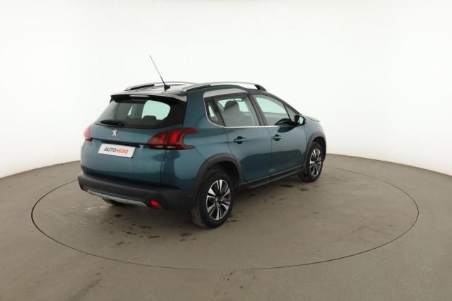 Peugeot 2008 image 9