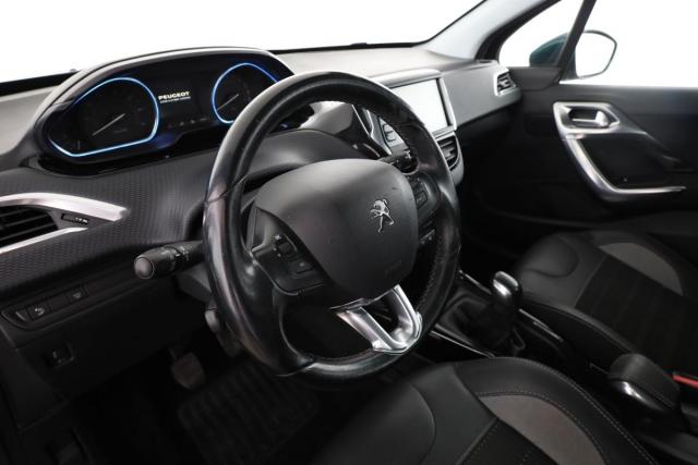 Peugeot 2008 image 3