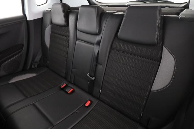 Peugeot 2008 image 4