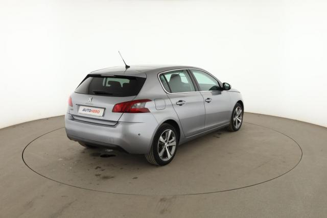 Peugeot 308 image 3