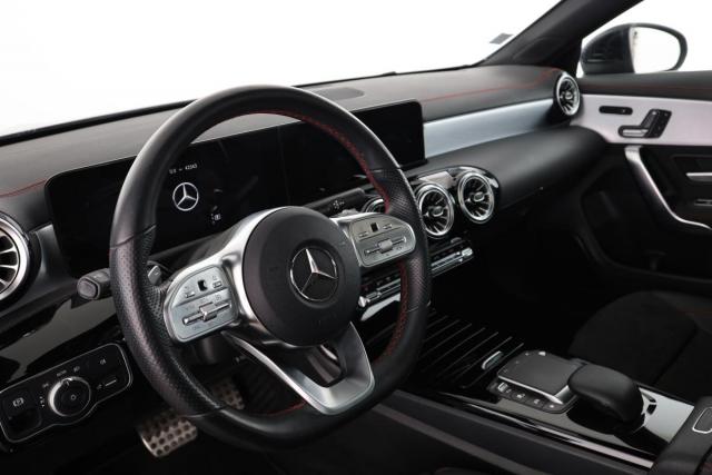 Mercedes Benz Cla image 2