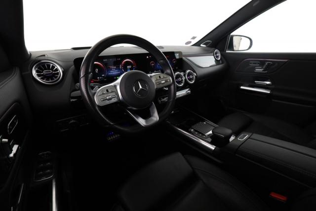 Mercedes Benz Gla image 8
