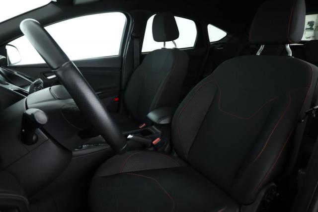 Ford Focus image 9
