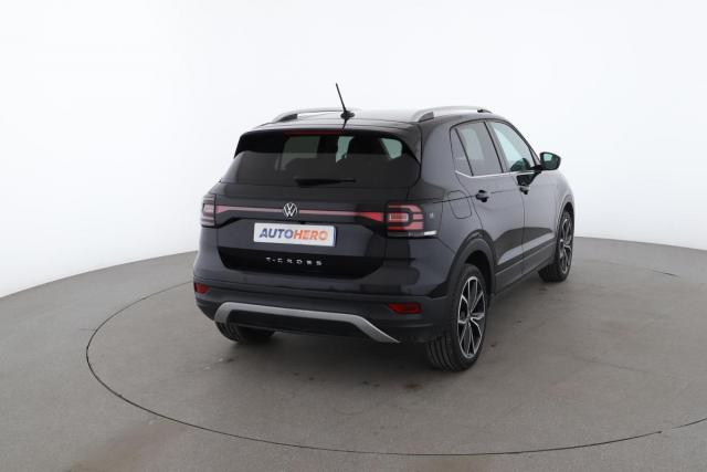 Volkswagen T-Cross image 3