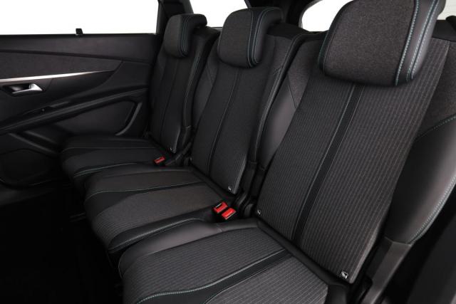 Peugeot 5008 image 1
