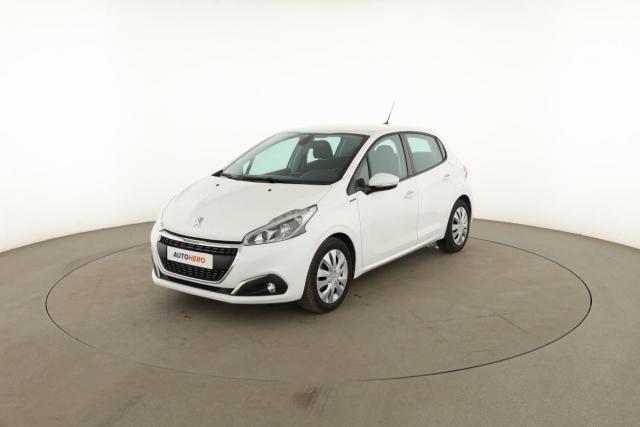 Peugeot 208 1.5 Blue-Hdi Signature 5p 100 Ch