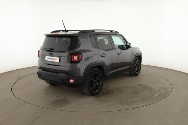 Jeep Renegade image 7