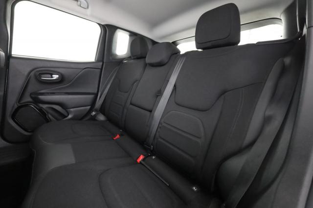 Jeep Renegade image 4