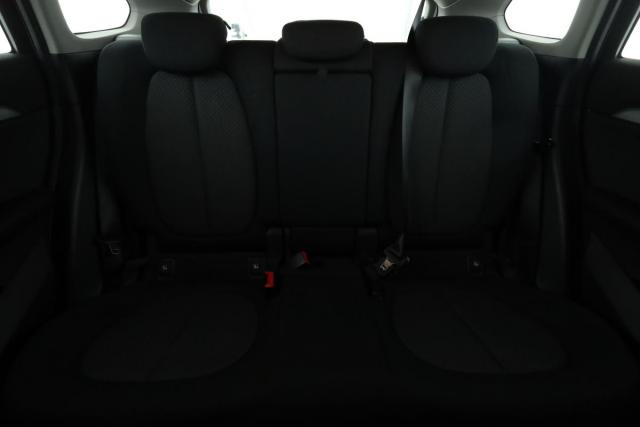 Bmw X1 image 6