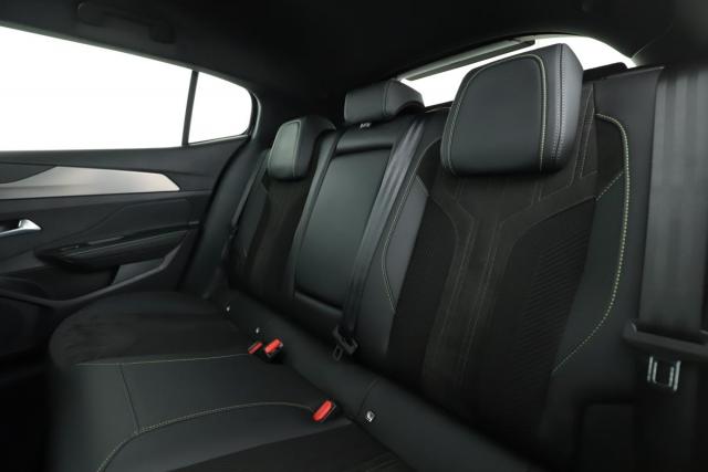 Peugeot 408 image 9
