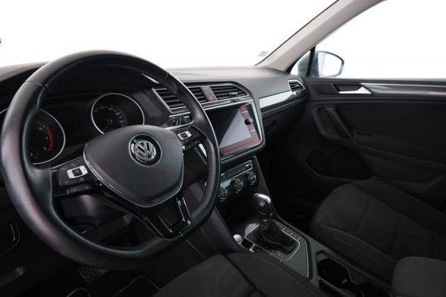 Volkswagen Tiguan image 8