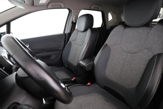 Renault Captur image 8