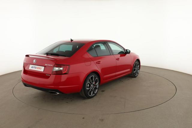 Skoda Octavia image 5