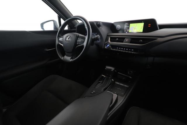 Lexus Ux image 8