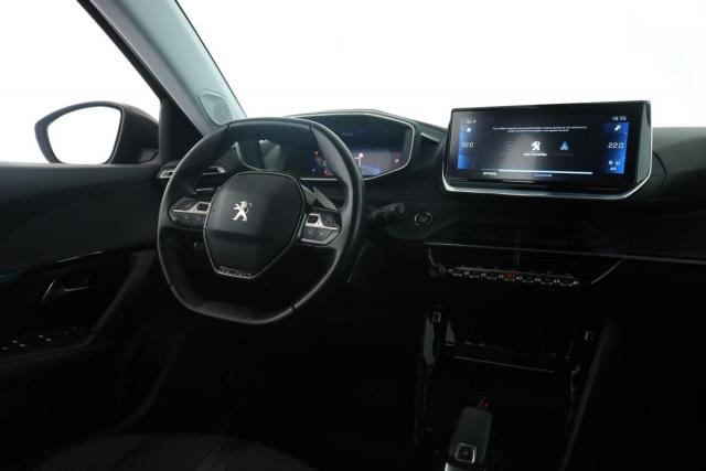 Peugeot 2008 image 9