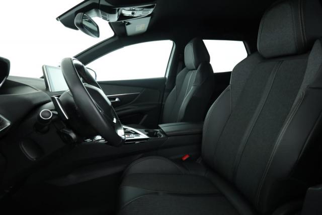 Peugeot 3008 image 8