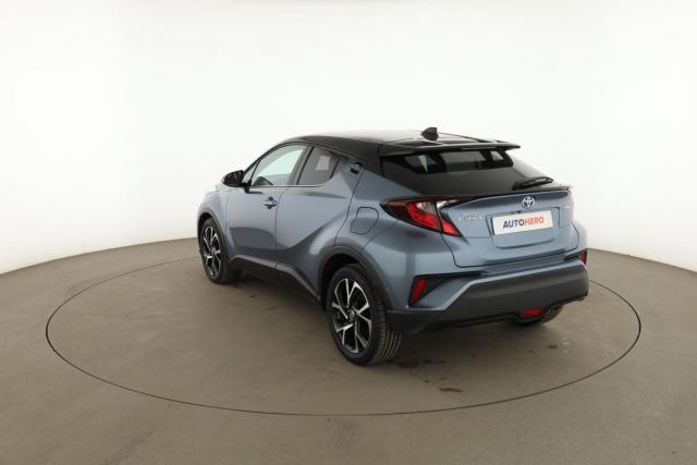 Toyota C-Hr image 2